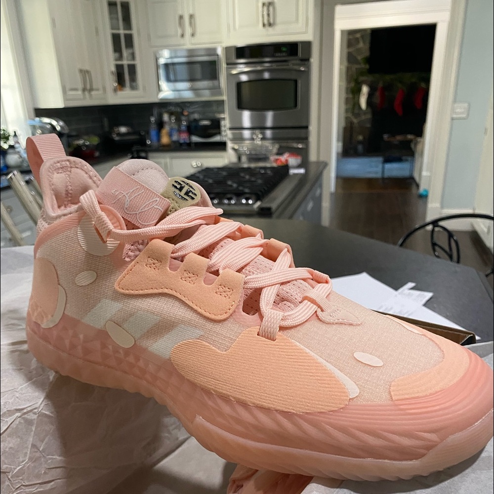 Harden Vol 5 Futurenatura Basketball Sneakers